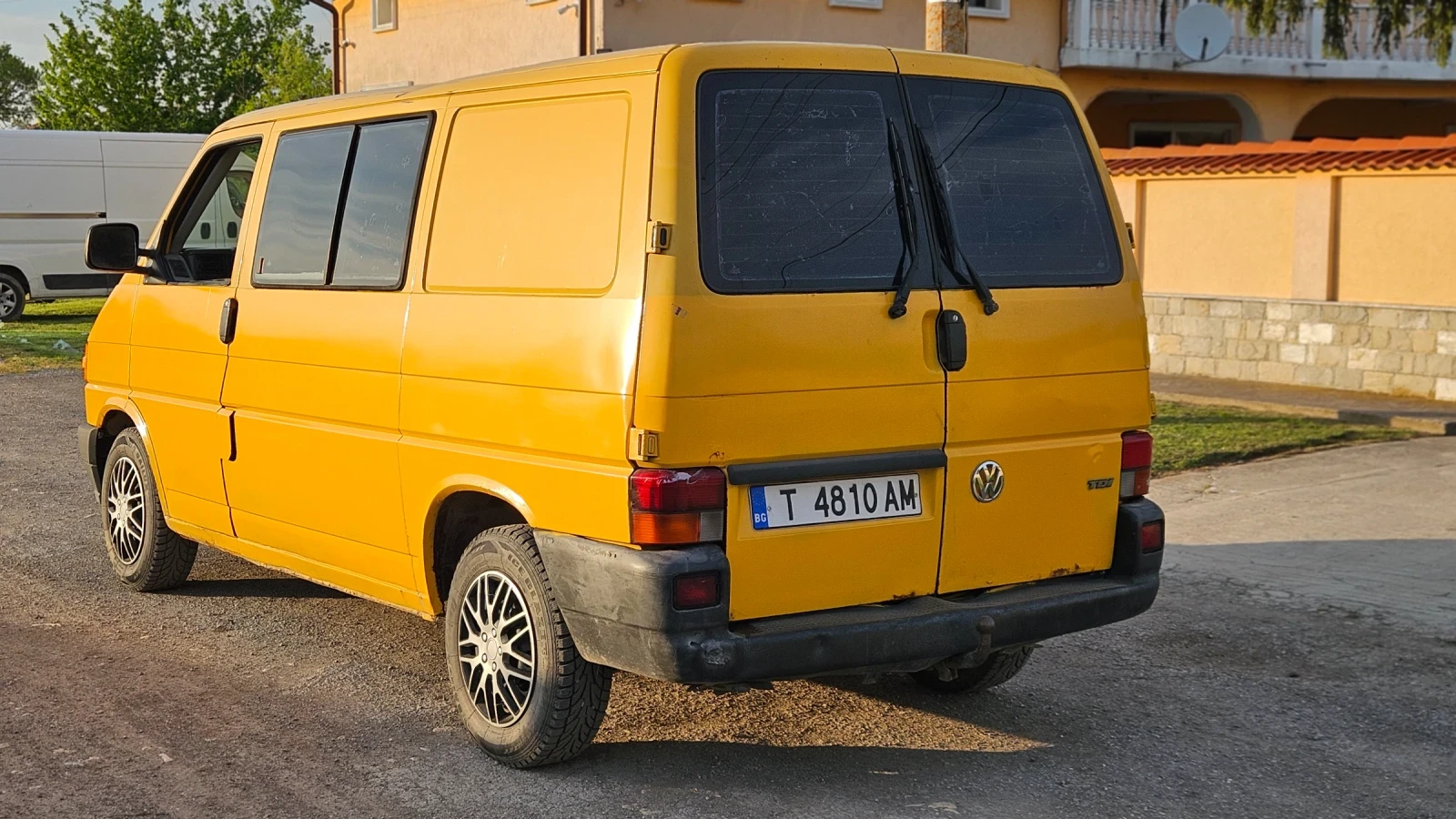 VW Transporter T4, 2.5 tdi, снимка 5 - Бусове и автобуси - 54415536