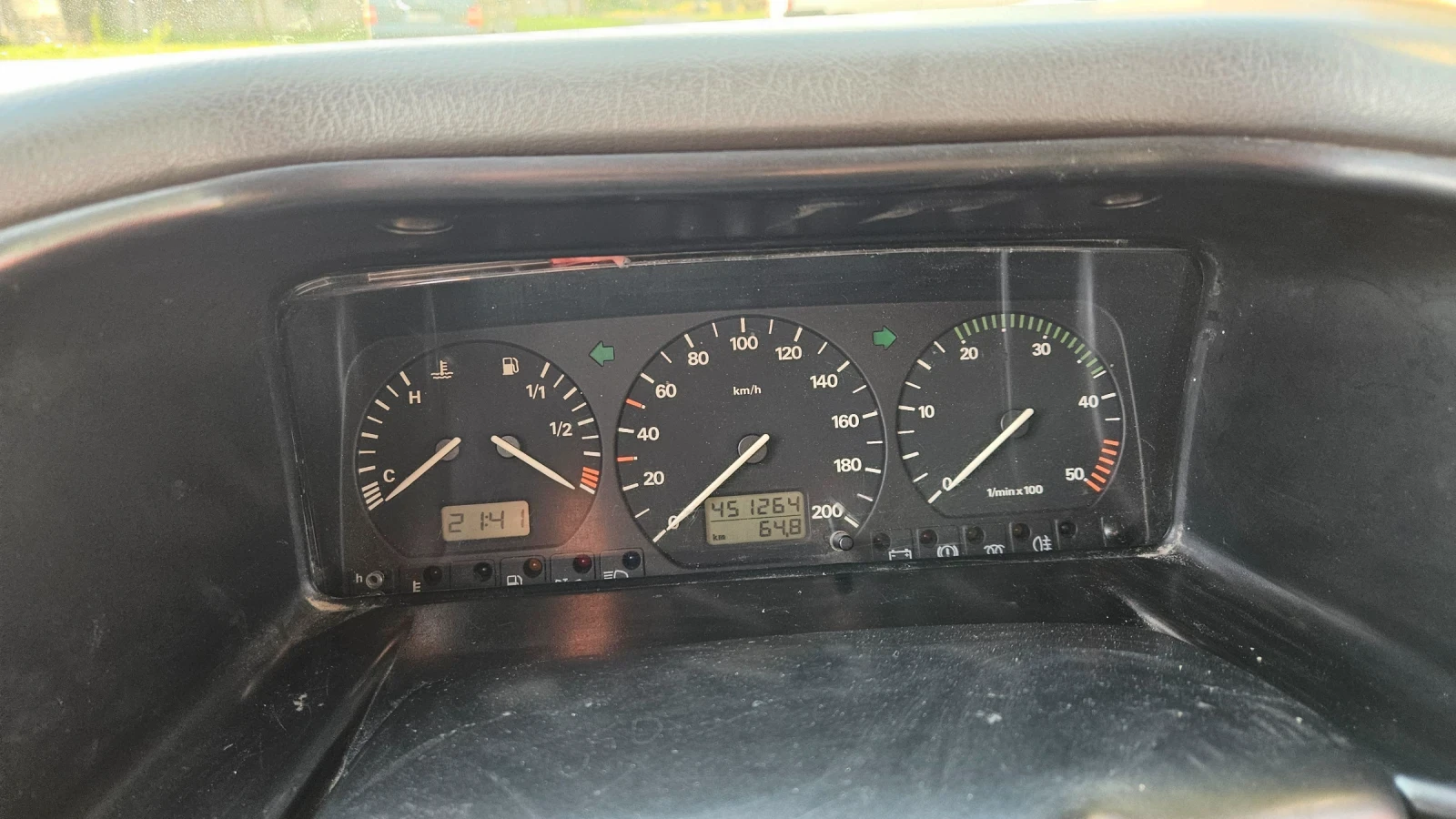VW Transporter T4, 2.5 tdi, снимка 9 - Бусове и автобуси - 54415536