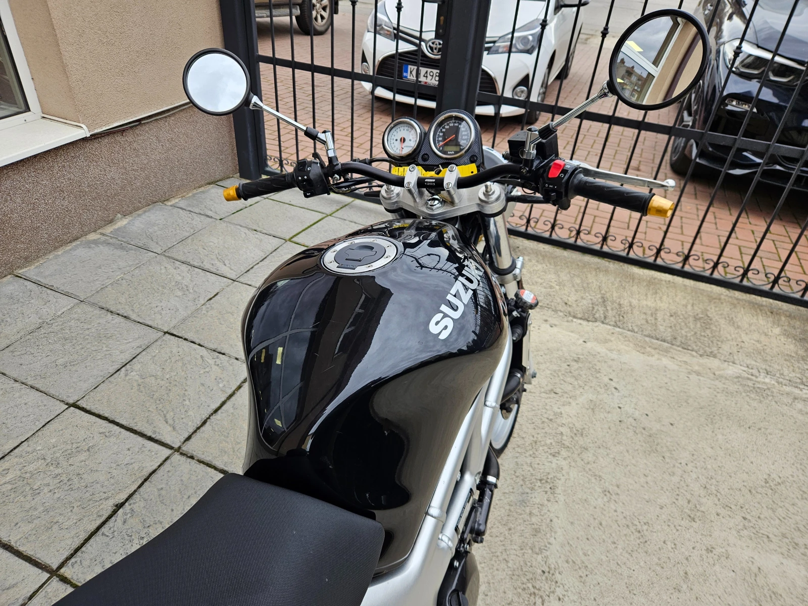 Suzuki SV 650сс, 70к.с., 08.2002г. - изображение 4