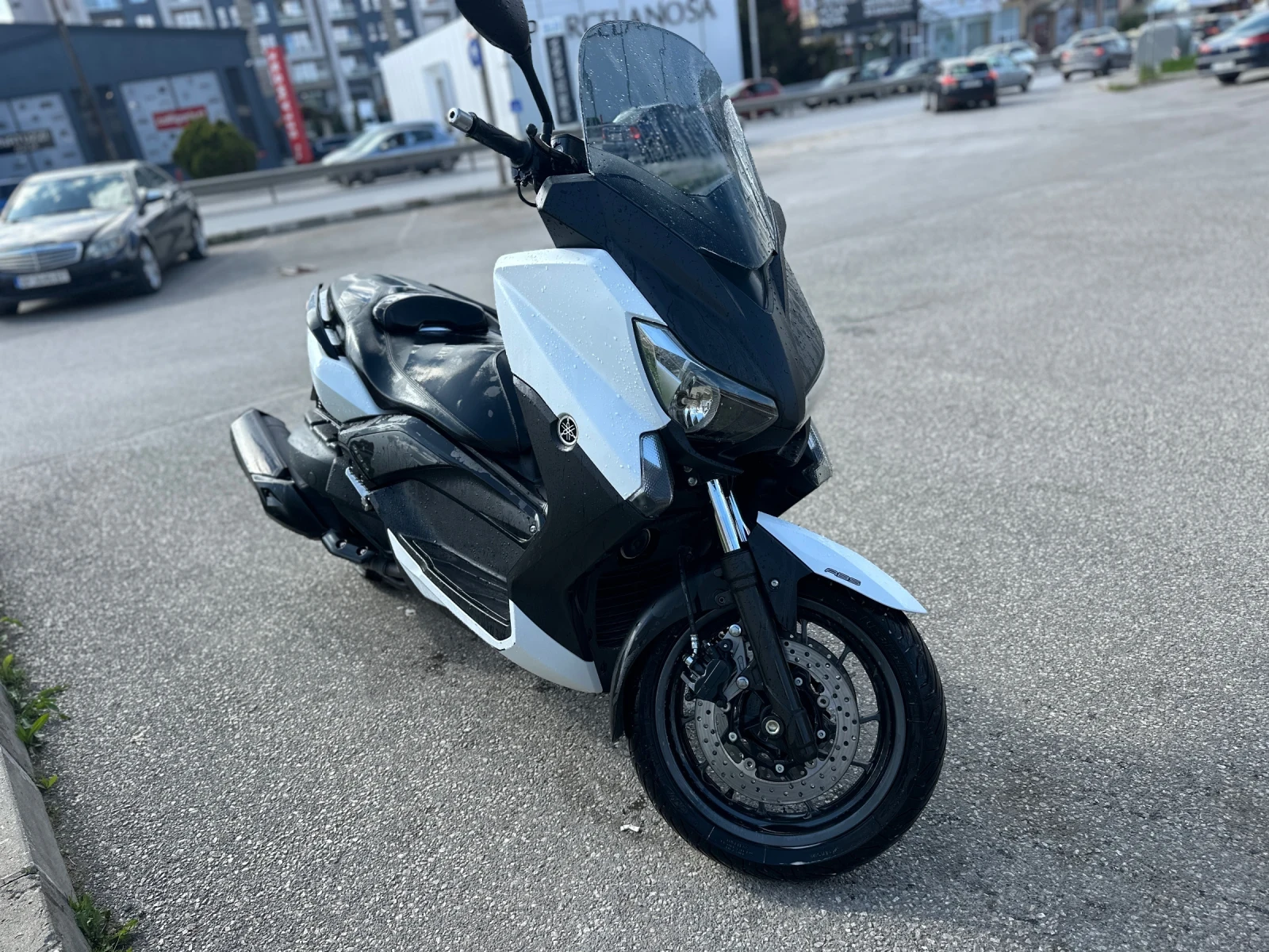 Yamaha X-max 400 ABS LED - изображение 5
