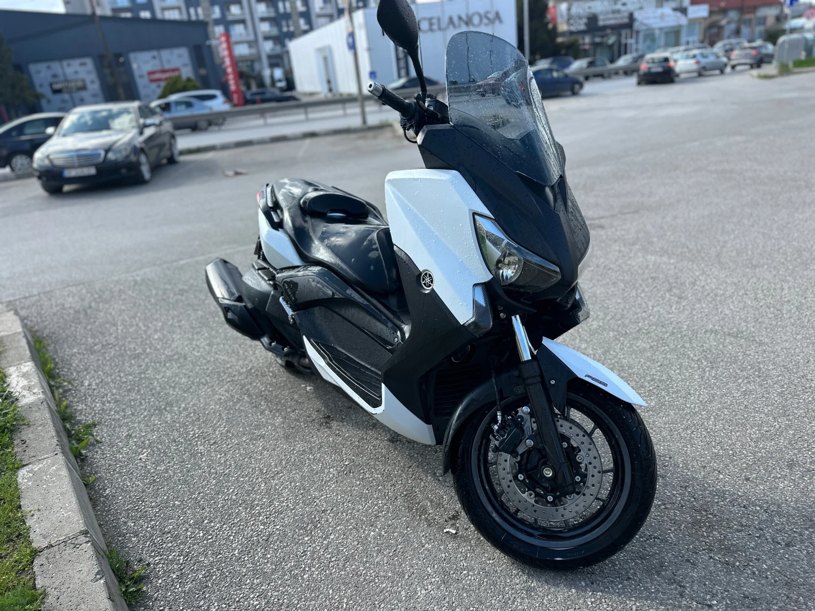 Yamaha X-max 400 ABS LED - изображение 2