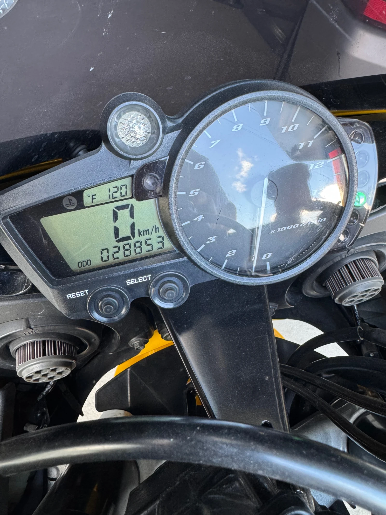 Yamaha YZF-R1, снимка 6 - Мотоциклети и мототехника - 54348238