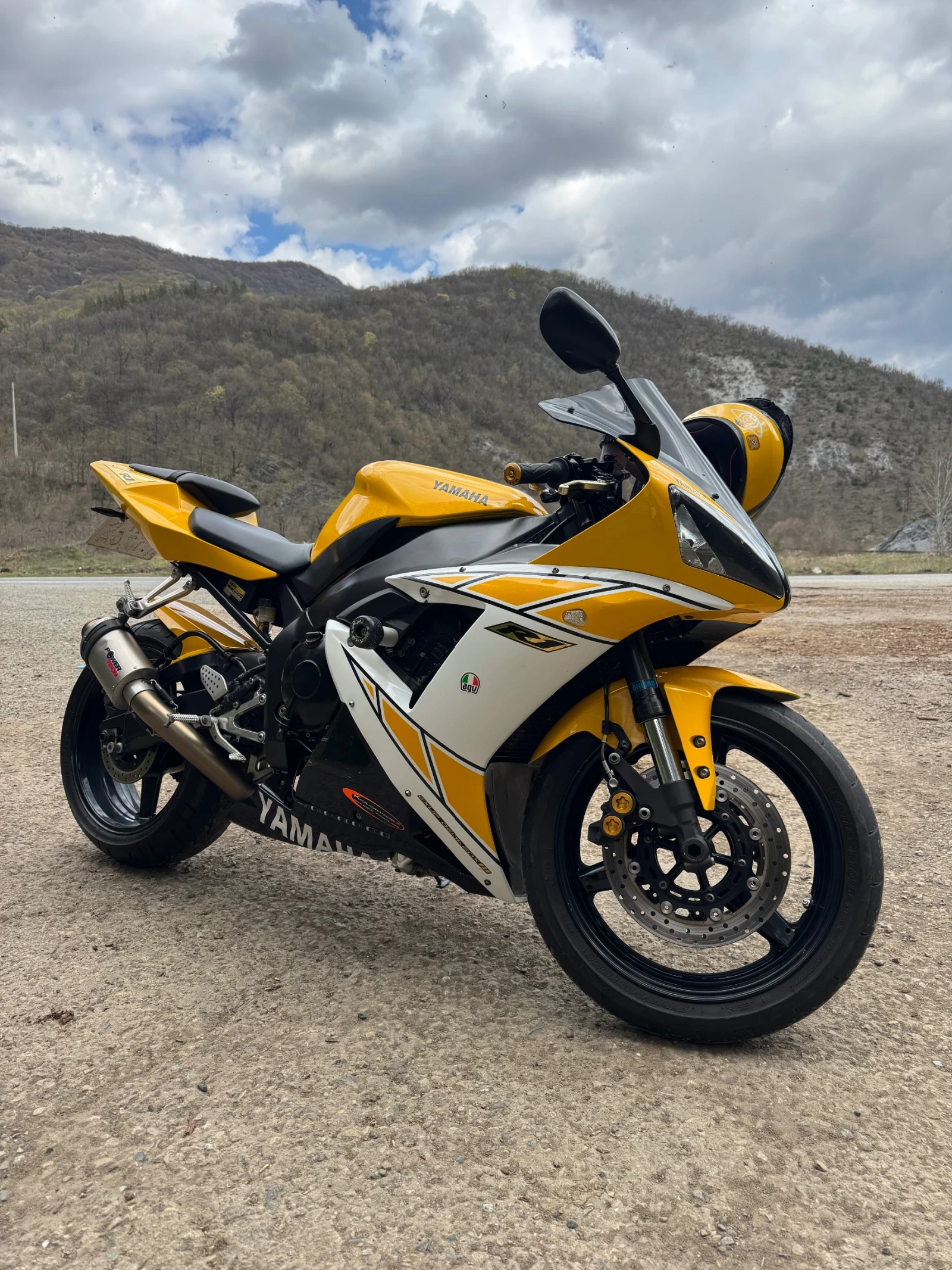 Yamaha YZF-R1