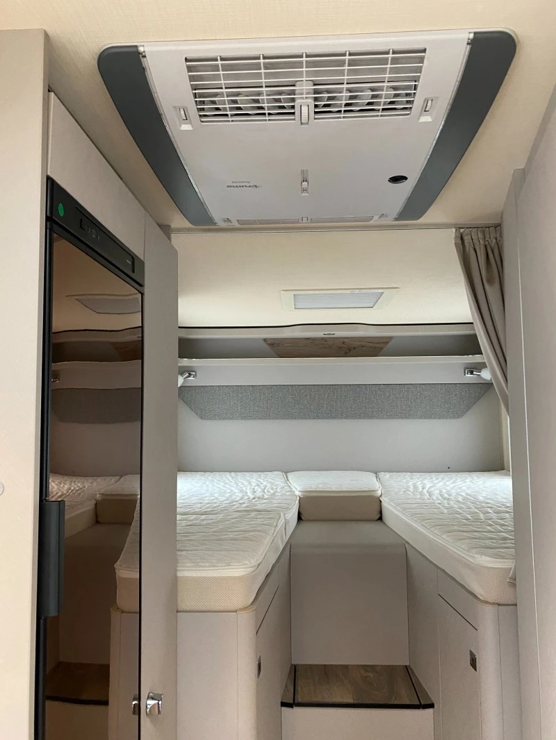 Кемпер HYMER / ERIBA  I 580 3500 кг., снимка 13 - Каравани и кемпери - 38598434