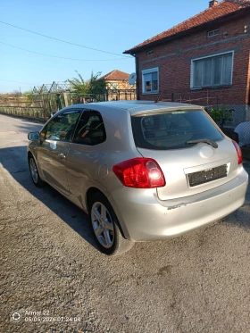 Toyota Auris d4d, снимка 2