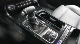 Kia Stinger 2.0* BLIND SPOT* ПОДГРЕВ ВОЛАН* КРАЙНА ЦЕНА, снимка 9