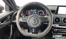 Kia Stinger 3.3 Turbo 2WD GT, снимка 13