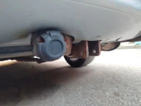 Toyota Avensis 1.8 LPG, снимка 9