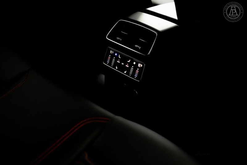 Audi Rs7 4.0 TFSI/ QUATTRO/ CARBON/ HD MATRIX/ 360/ HUD/ 22, снимка 12 - Автомобили и джипове - 45317139