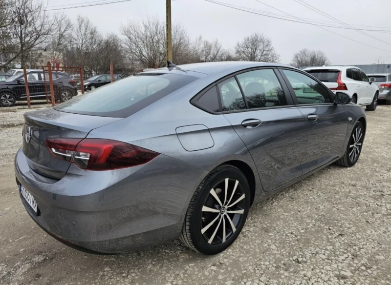 Opel Insignia, снимка 4 - Автомобили и джипове - 47436063