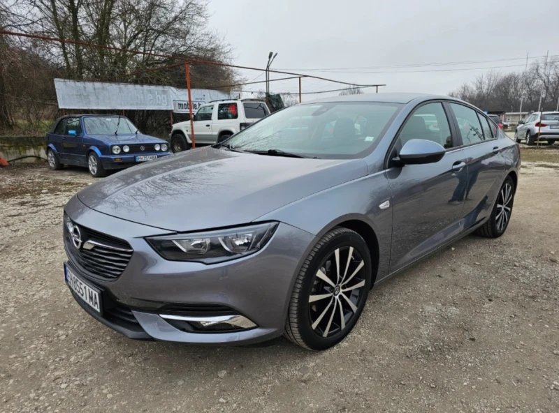 Opel Insignia, снимка 1 - Автомобили и джипове - 47436063