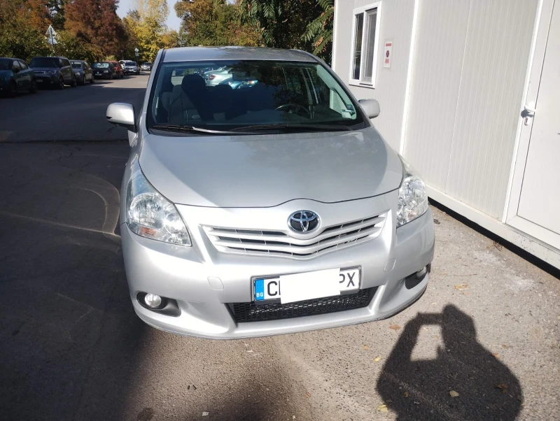 Toyota Verso, снимка 2 - Автомобили и джипове - 47732906