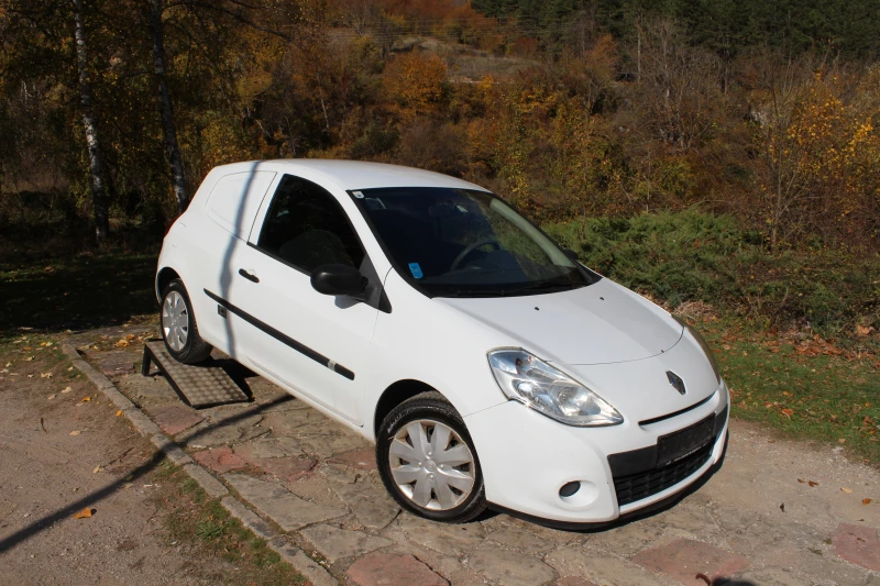 Renault Clio 1.5DCI, снимка 1 - Автомобили и джипове - 47799925