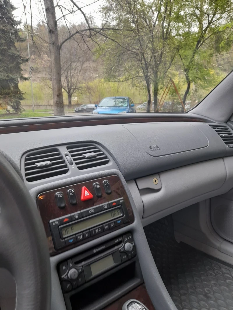 Mercedes-Benz CLK 200 Kompressor, снимка 8 - Автомобили и джипове - 52205450