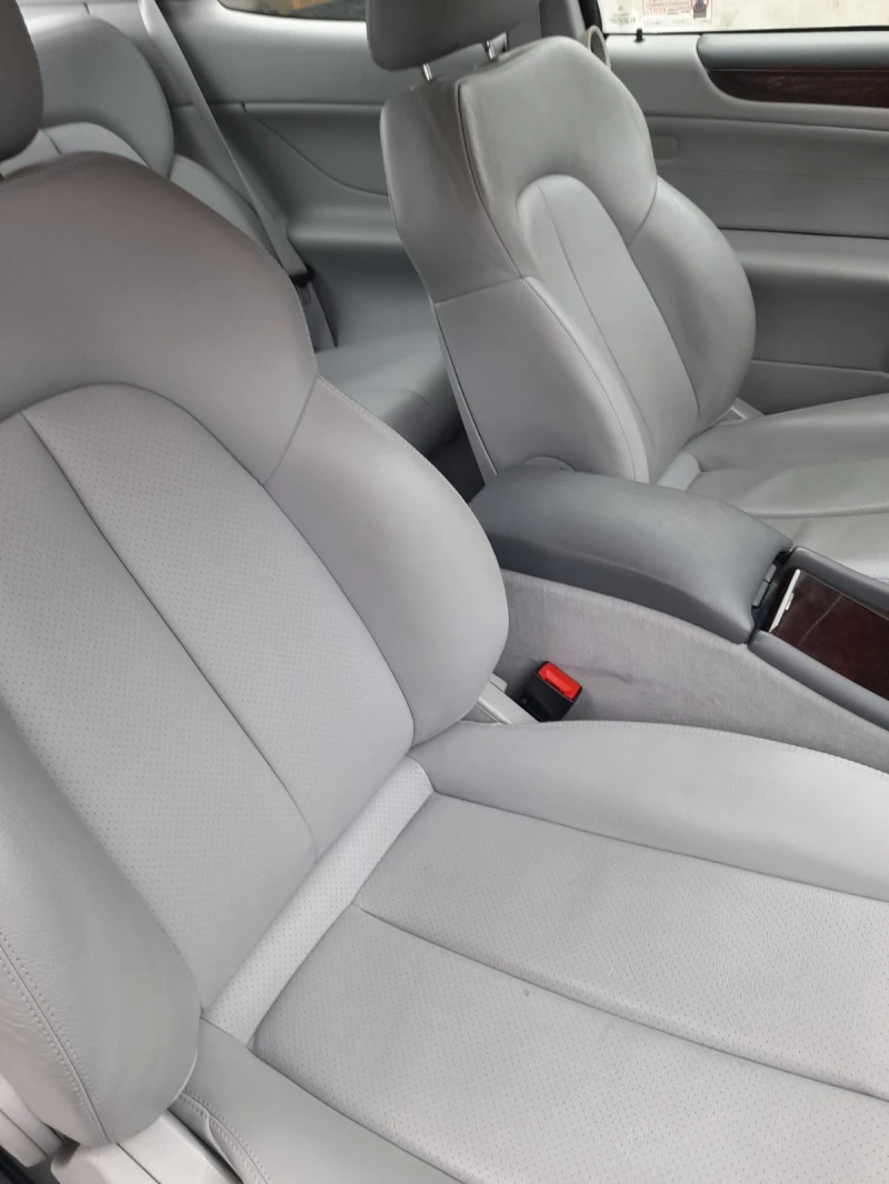 Mercedes-Benz CLK 200 Kompressor, снимка 10 - Автомобили и джипове - 52205450