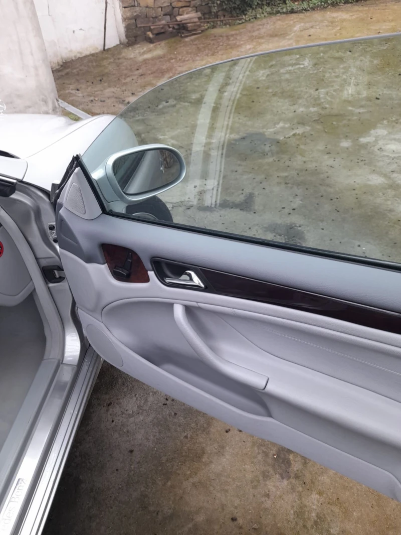 Mercedes-Benz CLK 200 Kompressor, снимка 9 - Автомобили и джипове - 52205450