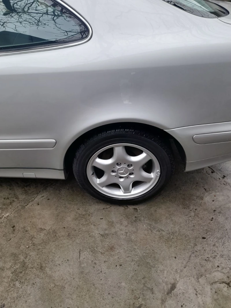 Mercedes-Benz CLK 200 Kompressor, снимка 4 - Автомобили и джипове - 52205450