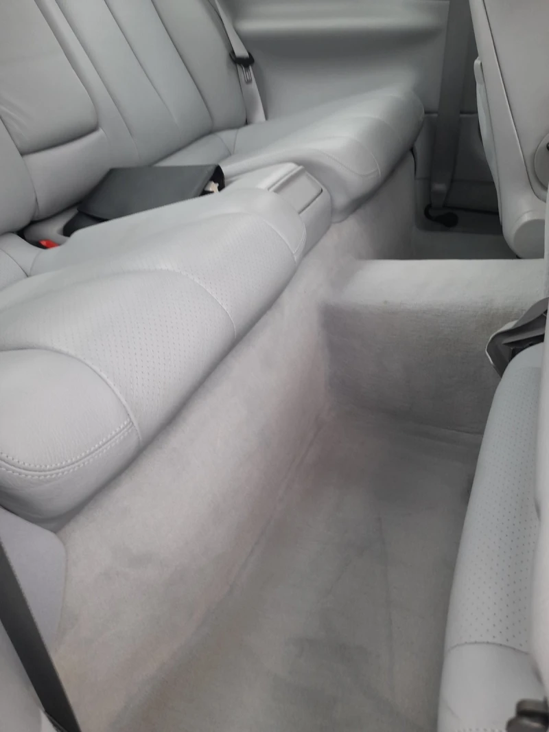 Mercedes-Benz CLK 200 Kompressor, снимка 12 - Автомобили и джипове - 52205450