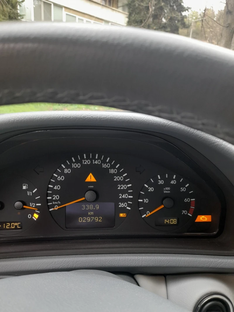 Mercedes-Benz CLK 200 Kompressor, снимка 7 - Автомобили и джипове - 52205450