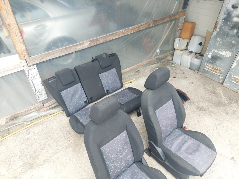 Ford Fiesta 1.25i Народна Цена, снимка 8 - Автомобили и джипове - 52329426