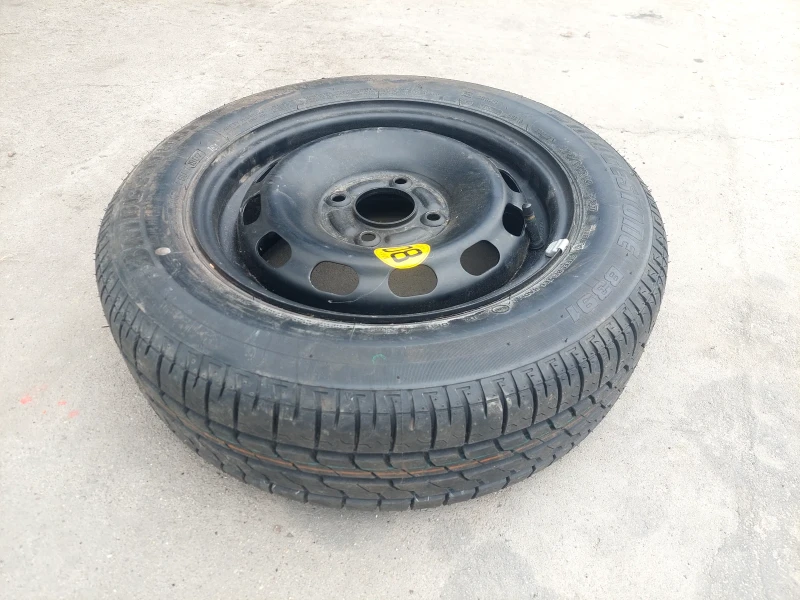 Ford Fiesta 1.25i Народна Цена, снимка 7 - Автомобили и джипове - 52329426