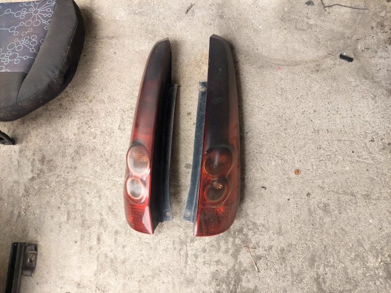 Ford Fiesta 1.25i Народна Цена, снимка 11 - Автомобили и джипове - 52329426