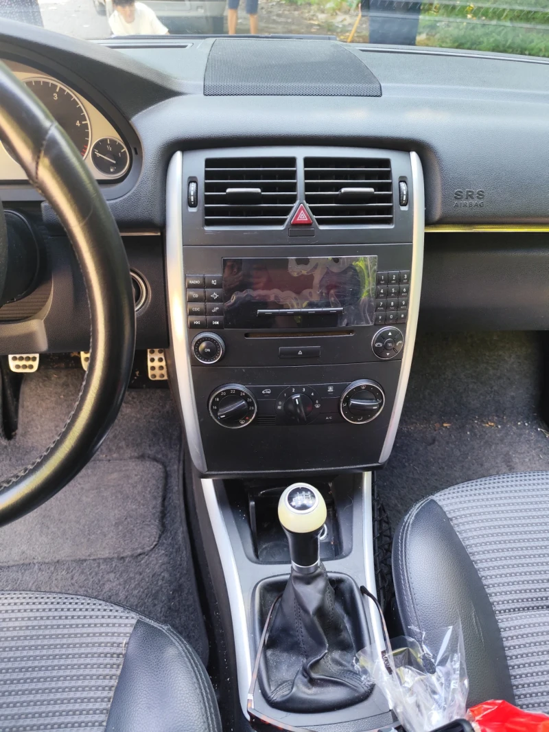 Mercedes-Benz B 200, снимка 8 - Автомобили и джипове - 52447225