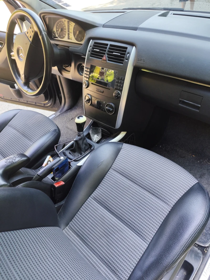 Mercedes-Benz B 200, снимка 9 - Автомобили и джипове - 52447225