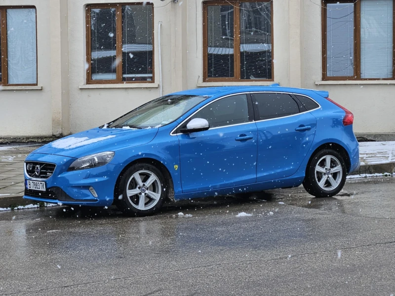 Volvo V40, снимка 14 - Автомобили и джипове - 51912012