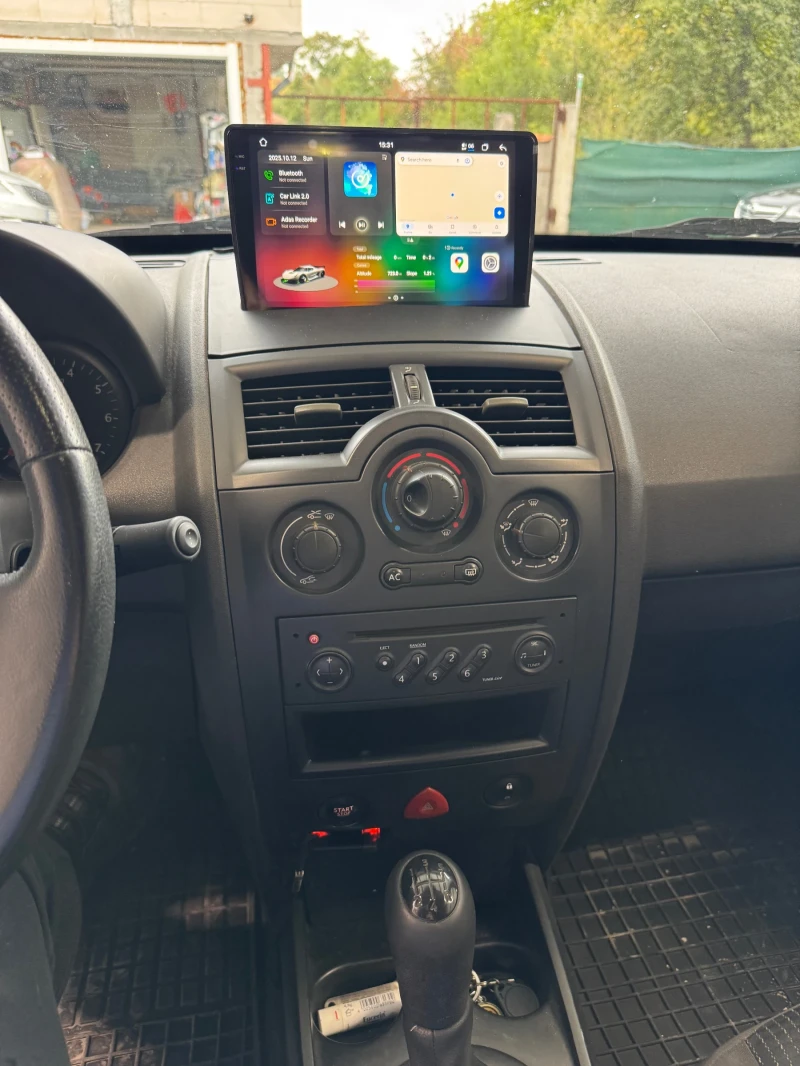 Renault Megane 1.4/16v, снимка 10 - Автомобили и джипове - 52454573