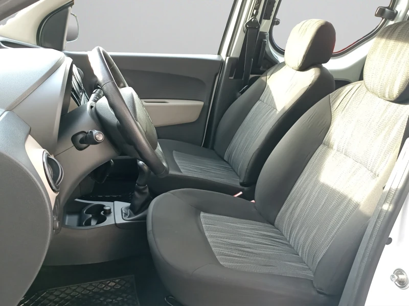 Dacia Dokker 1.5 DCi 90hp MT5 N1 E6, снимка 10 - Автомобили и джипове - 52647255