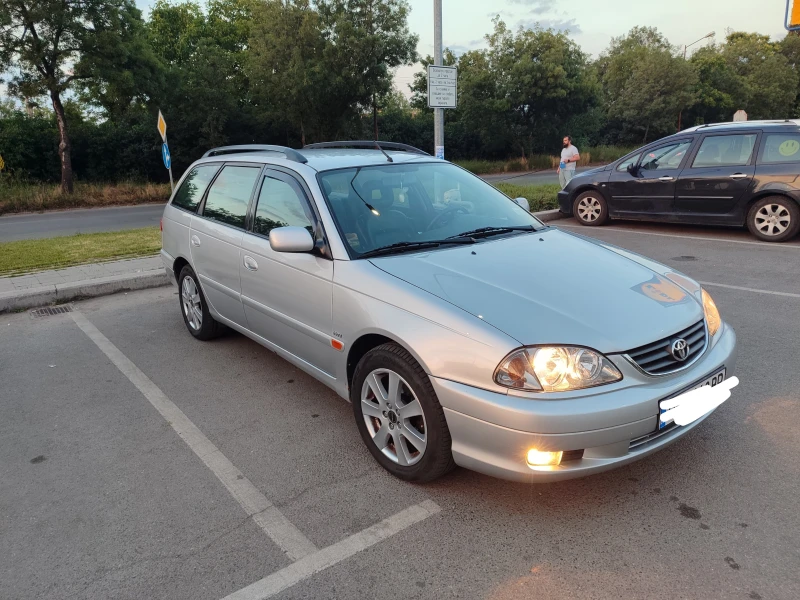 Toyota Avensis 1.8 LPG, снимка 3 - Автомобили и джипове - 52869581