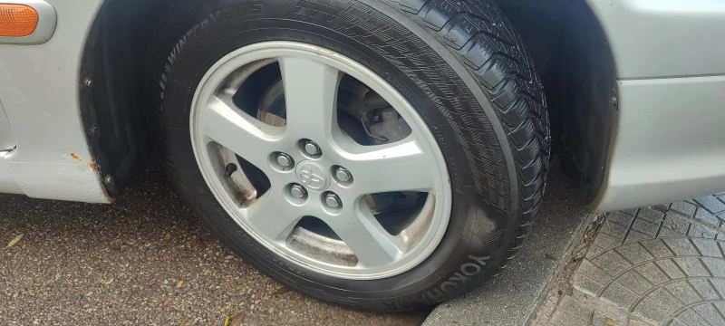 Toyota Avensis 1.8 LPG, снимка 6 - Автомобили и джипове - 52869581