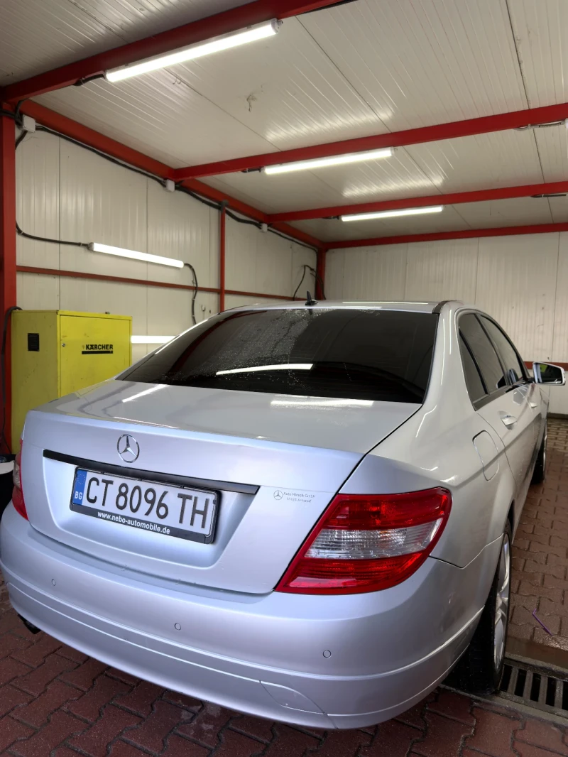 Mercedes-Benz C 180, снимка 4 - Автомобили и джипове - 53345387