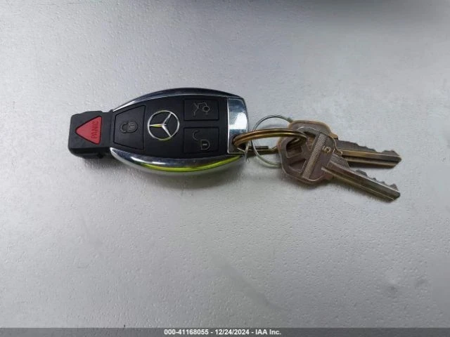 Mercedes-Benz C 300, снимка 12 - Автомобили и джипове - 49298939