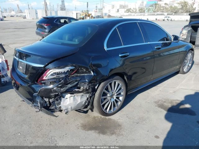 Mercedes-Benz C 300  - изображение 6