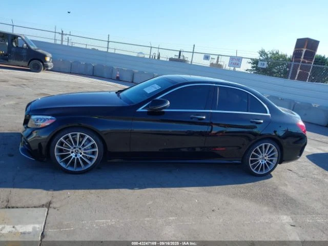 Mercedes-Benz C 300  - изображение 7