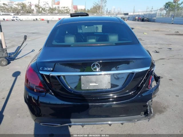 Mercedes-Benz C 300  - изображение 5