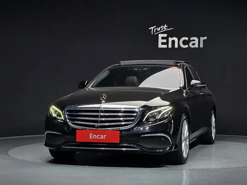 Mercedes-Benz E 300 САМО 30% АВАНС, снимка 3 - Автомобили и джипове - 56266612