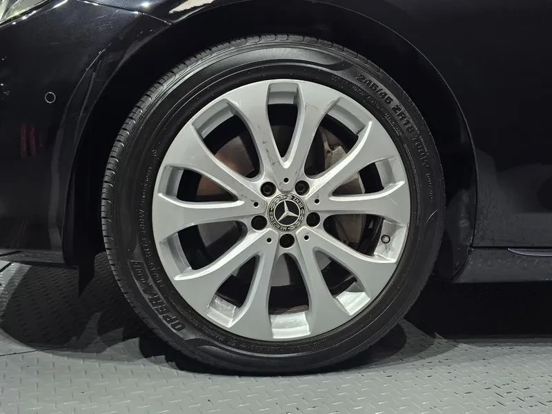 Mercedes-Benz E 300 САМО 30% АВАНС, снимка 5 - Автомобили и джипове - 56266612