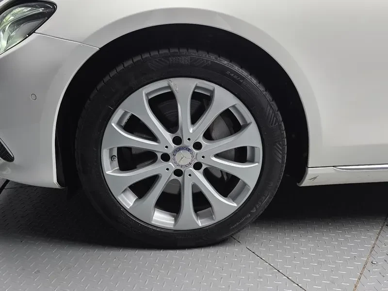 Mercedes-Benz E 300 E300 4MATIC Exclusive* ��������* ������� �� ������ | Mobile.bg � ����������� 5