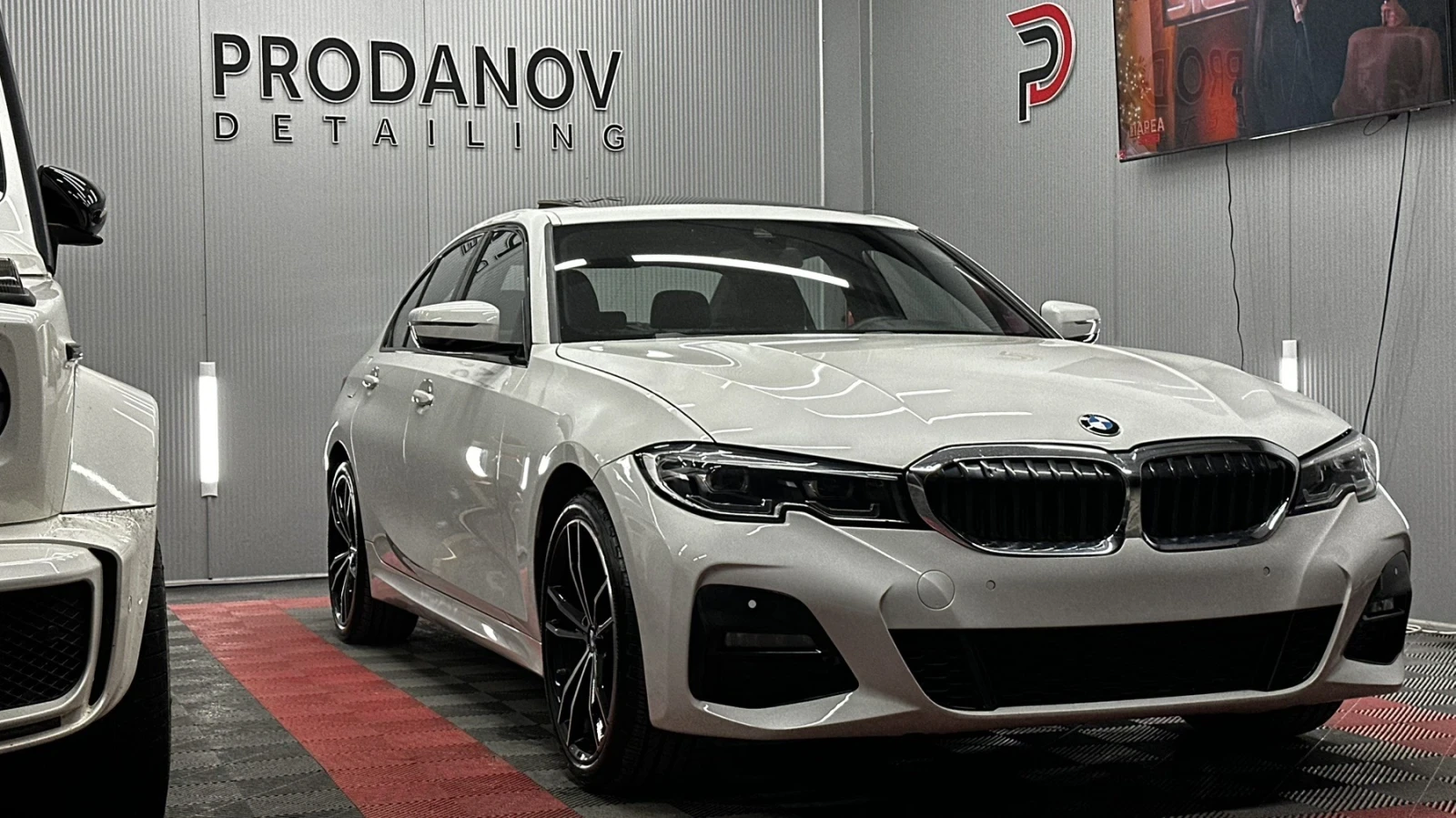 BMW 330 2000 км, снимка 1