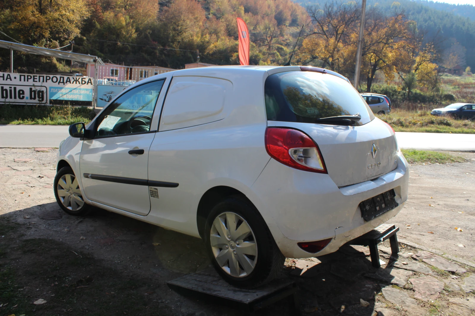 Renault Clio 1.5DCI - изображение 8