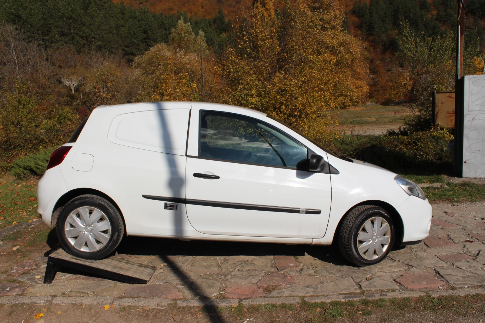 Renault Clio 1.5DCI - изображение 4