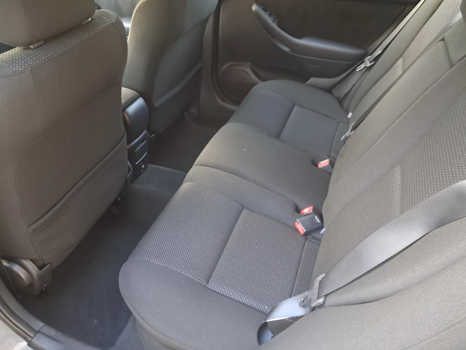 Toyota Avensis -114000км-КАТО НОВА - изображение 7