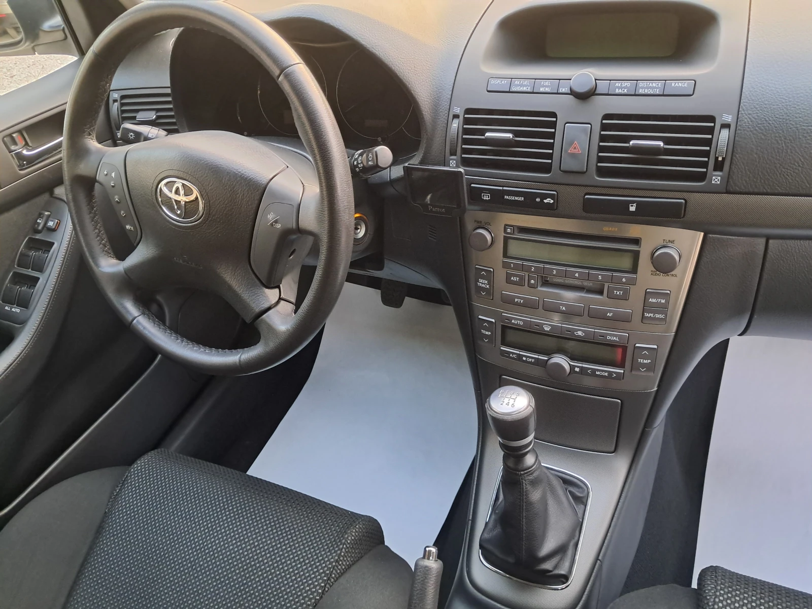 Toyota Avensis -114000км-КАТО НОВА - изображение 10