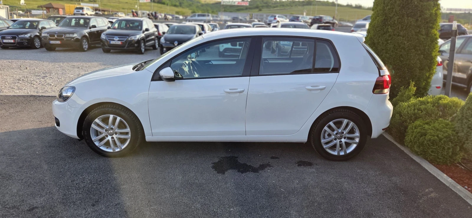 VW Golf 101000км/ 2012г./ 1.6tdi - изображение 2