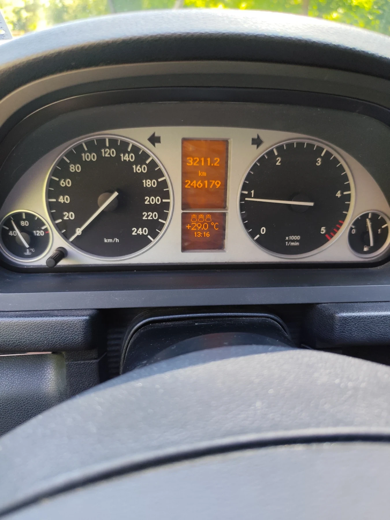 Mercedes-Benz B 200 | Mobile.bg   12