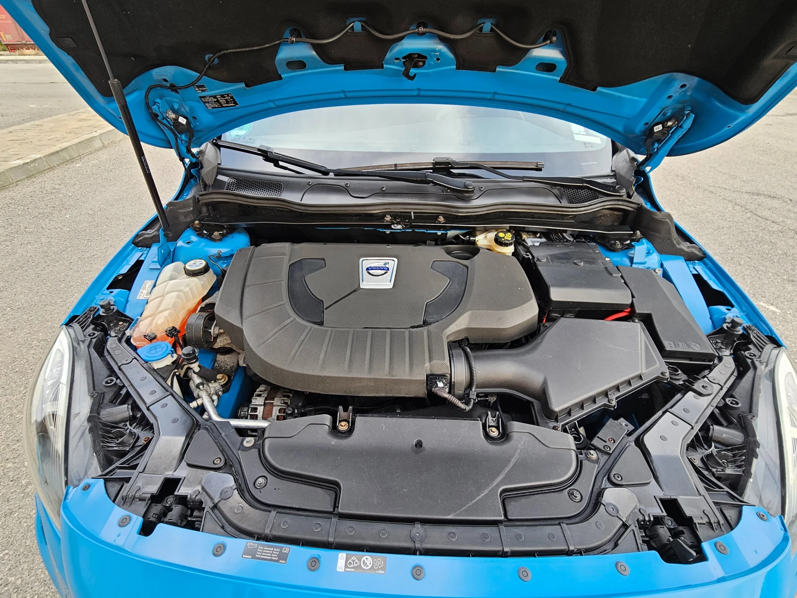 Volvo V40  - изображение 9