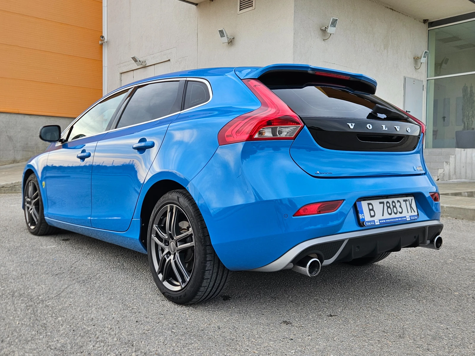 Volvo V40  - изображение 4